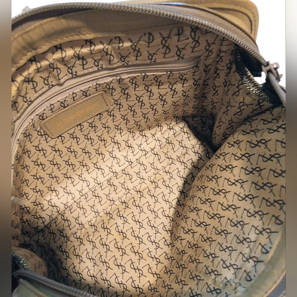 Yves Saint Laurent Giraffe Print Clutch/Cosmetic bag W/ COA - Picture 12 of 16